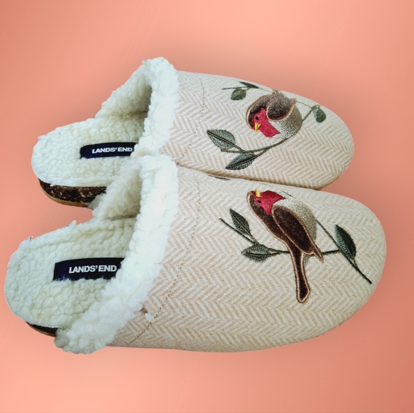 Land'sEnd sherpa bird embroidered slippers size 9 - Picture 8 of 8